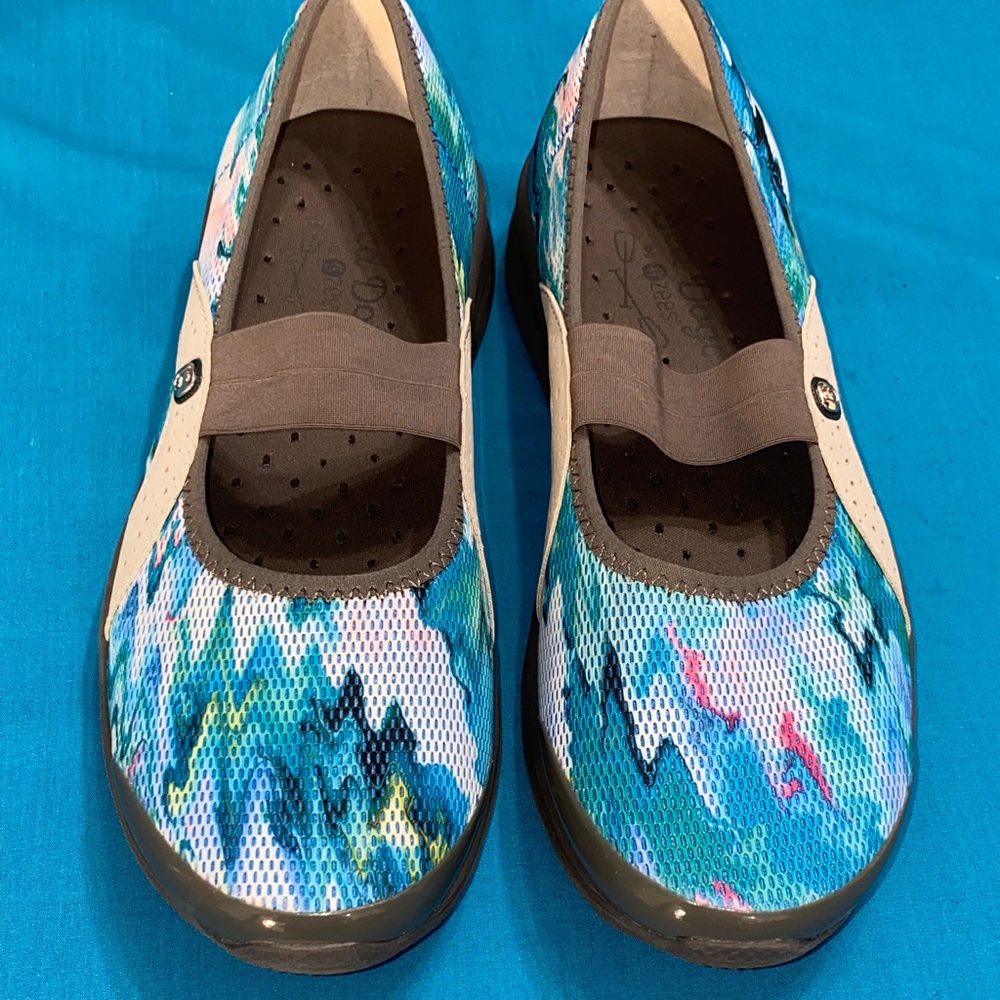 New BZees Water Shoes Size 7.5w